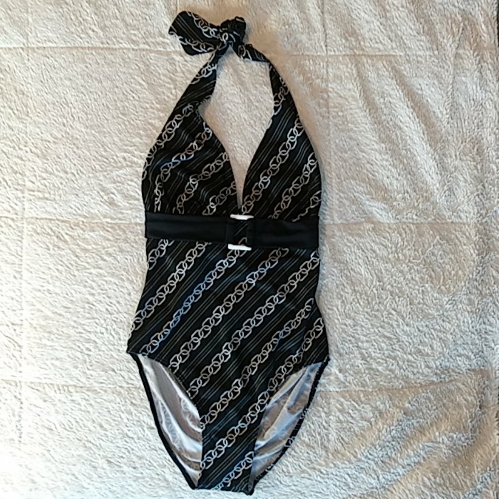 $💖...👙 Open back one piece by Grip